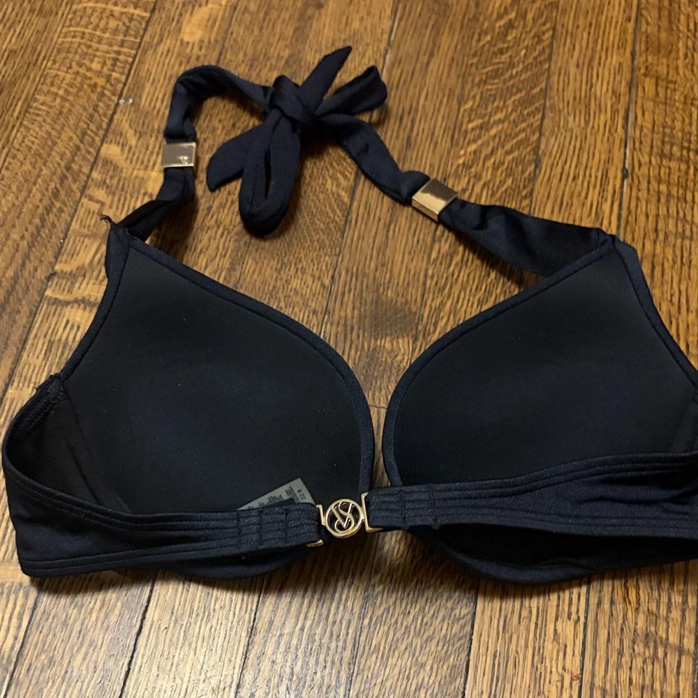 Victoria's Secret Elegant Black Halter Bikini Top - Picture 2 of 4
